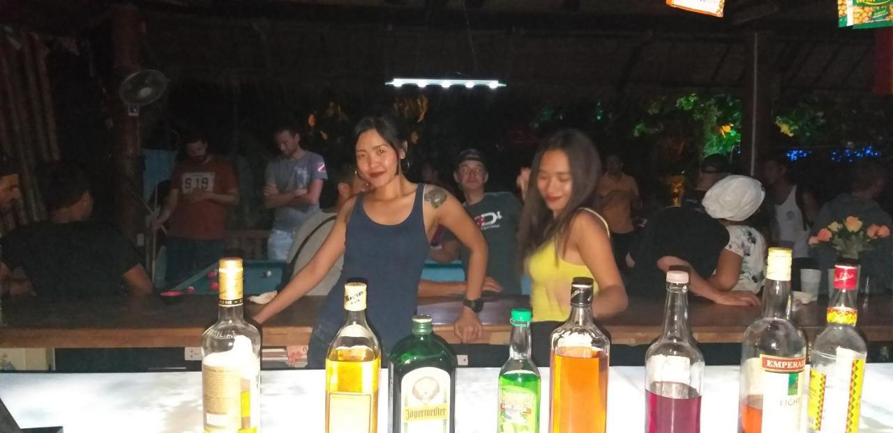 The Shark'S Tail Dive Center Hotel Daanbantayan Exterior foto