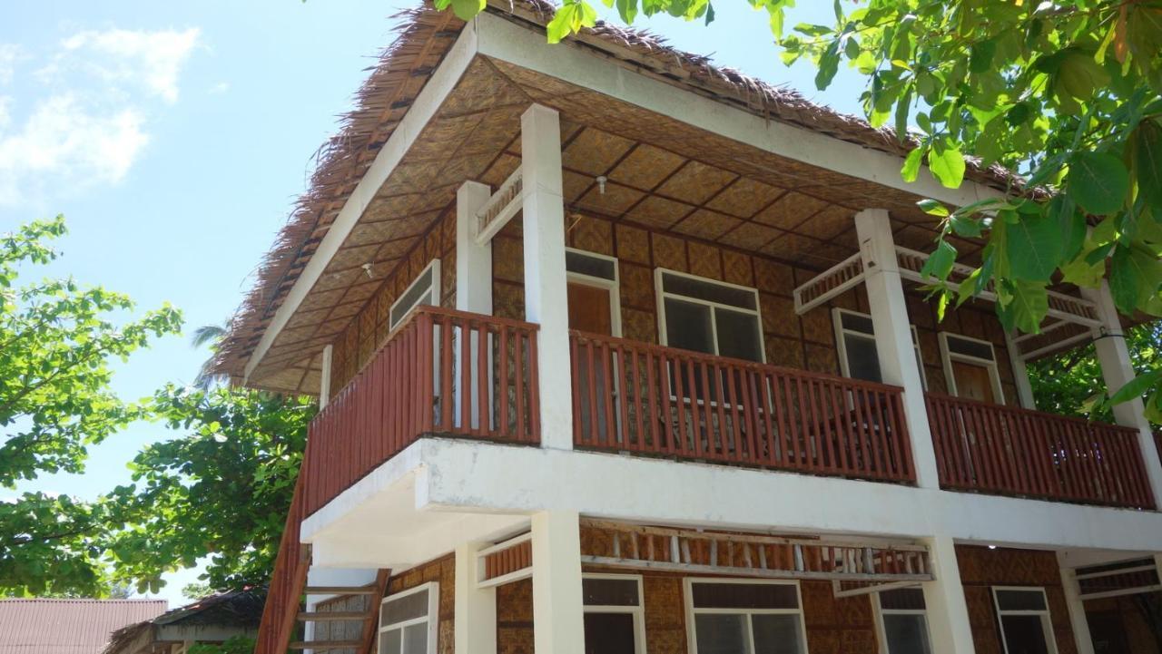 The Shark'S Tail Dive Center Hotel Daanbantayan Exterior foto