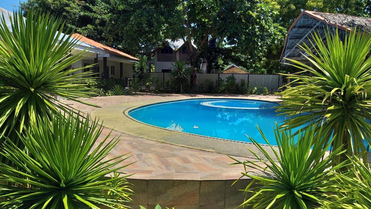 The Shark'S Tail Dive Center Hotel Daanbantayan Exterior foto