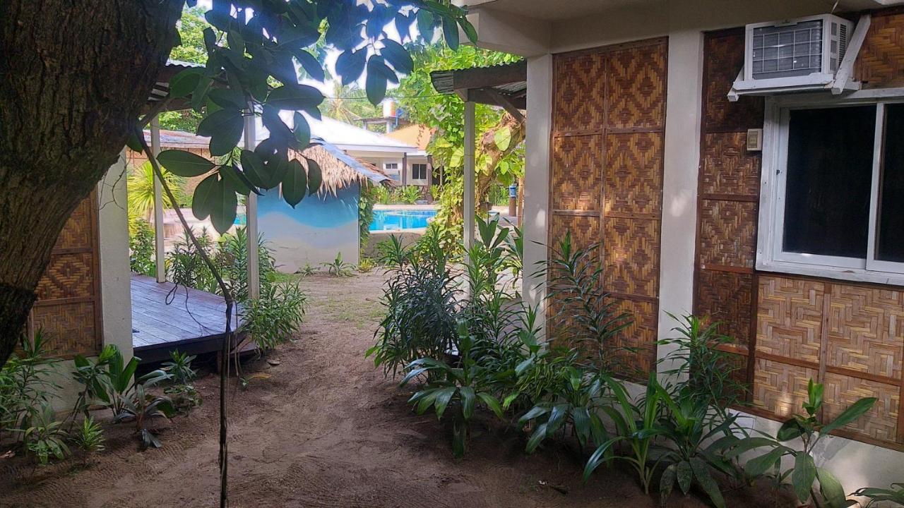 The Shark'S Tail Dive Center Hotel Daanbantayan Exterior foto